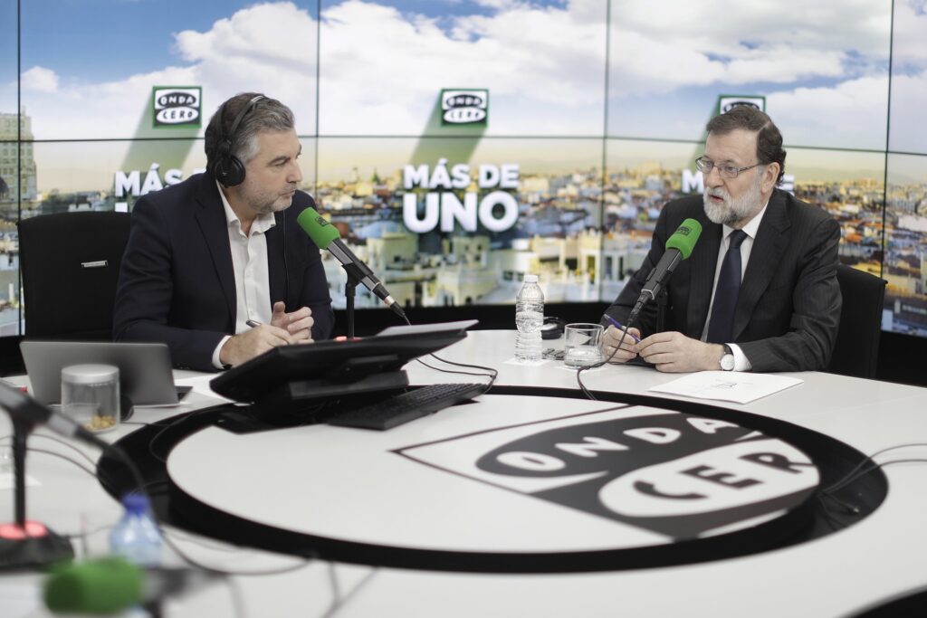 Entrevistando a Mariano Rajoy en Más de uno (2018).